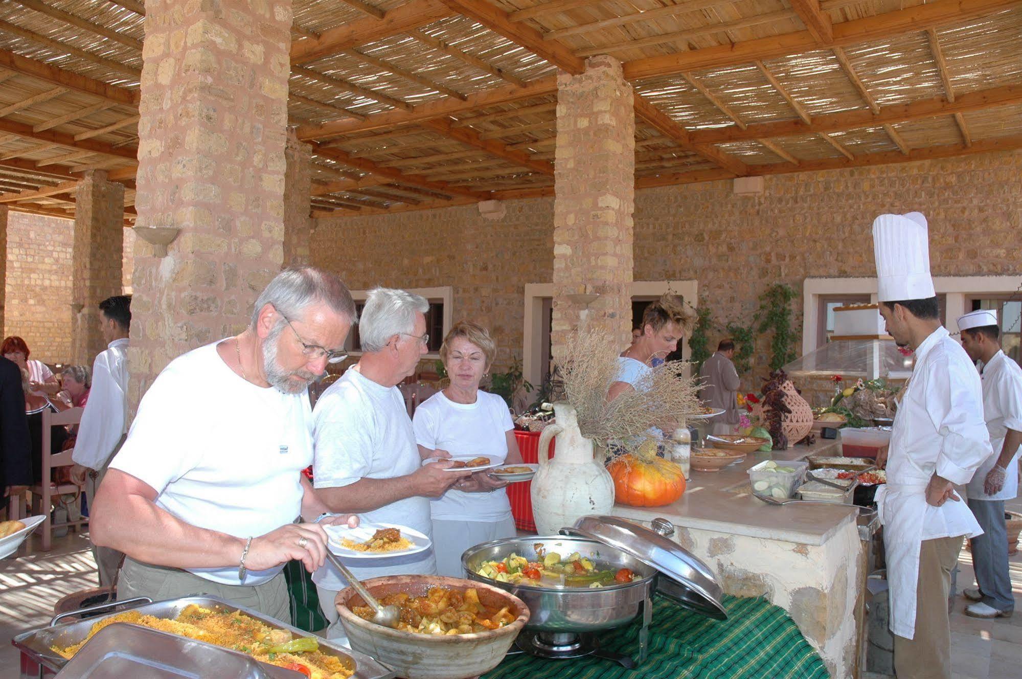 Hotel Dakyanus Tataouine Bagian luar foto